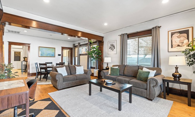 Central City Apartment | Top-Floor of 2-Story - Downtown area of SLC & Close to the University of Utah.