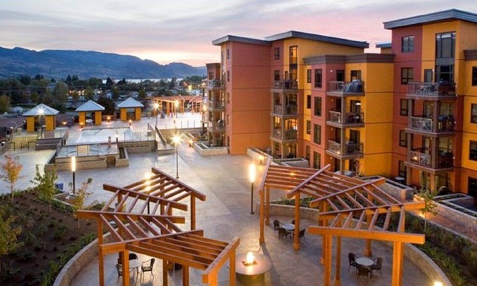 South Pandosy Condo | TOP FLOOR/Playa Del Sol, Great views! Seeking Longer-Term Stays, contact owner.