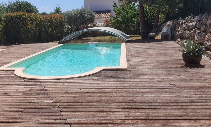 Greasque House | Top of recent villa. Very nice services.