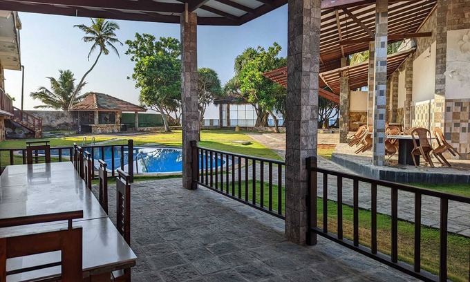 Unawatuna Villa | Top-rated beachfront Villa in Talpe, Sri Lanka