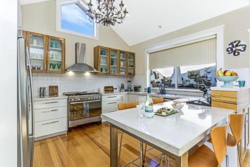 West Launceston Apartment | Topiary Haven