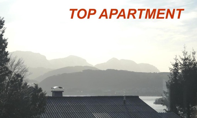 Gmunden Apartment | Topwohnung 45m2 oder weißes Zimmer 15 m2 - Nähe Grünberg