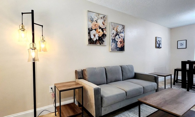 Lakeland Condo | Toria Suites 922
