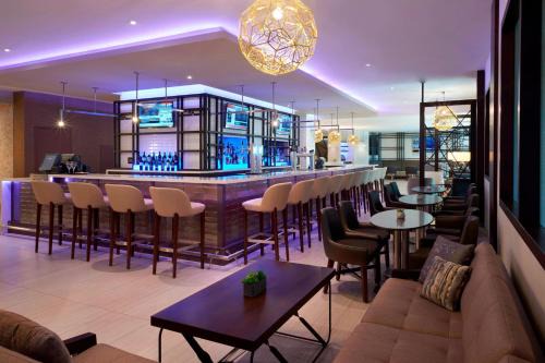 Etobicoke Hotel | Toronto Airport Marriott Hotel