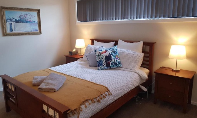Torquay House | Torquay Homestay Guesthouse