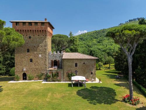 Paciano Villa | TORRE DI PACIANO 10&2, Emma Villas