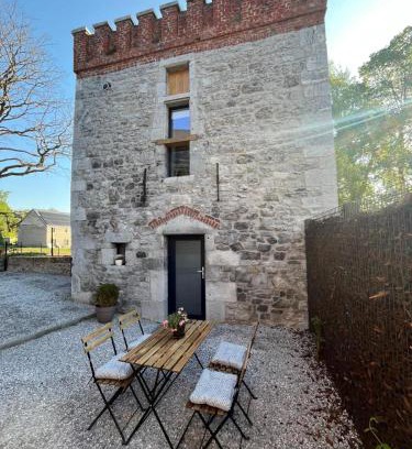 Barbencon House | Tour de château à Barbençon