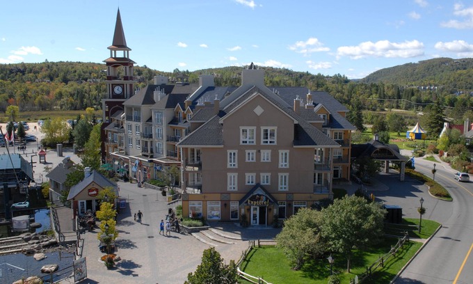 Mont-Tremblant Pedestrian Village Hotel | Tour des Voyageurs