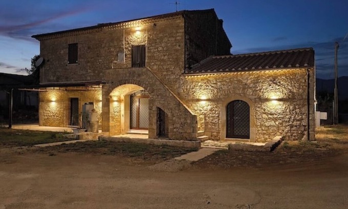 Fondi Apartment | Tourist Accommodation The Ancient Village of Leonardo