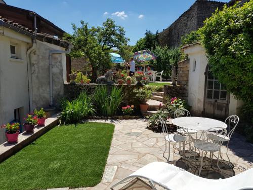 Tournus House | TOURNUS Belle maison vue sur Saône