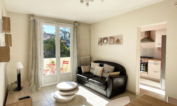 Toulouse East Apartment | Toussaint by Yumē