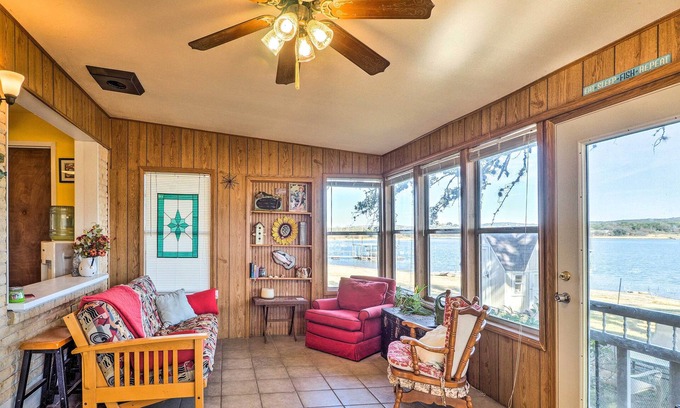 Tow House | Tow Retreat on Lake Buchanan w/Dock & Kayaks!