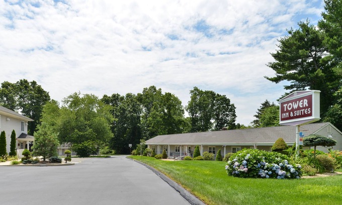 Guilford Hotel | Tower Inn And Suites Of Guilford - Madison