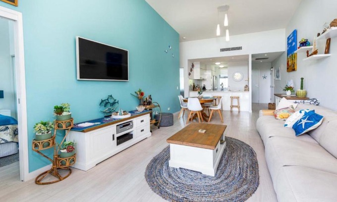 Woorim House | Town Centre & Beach At Your Door Step