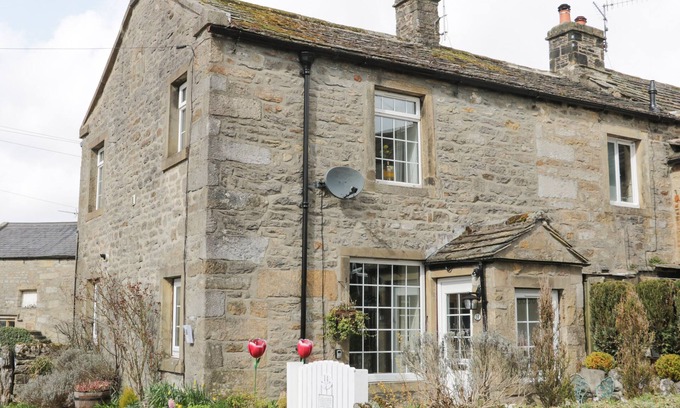 Grassington Cottage | TOWN HEAD COTTAGE, family friendly, with open fire in Grassington