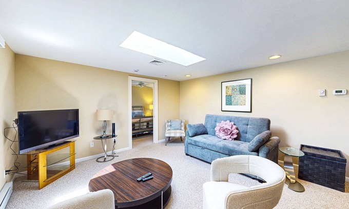 Dodds Addition House | Town of Rehoboth Beach pet friendly house w/deck close to beach