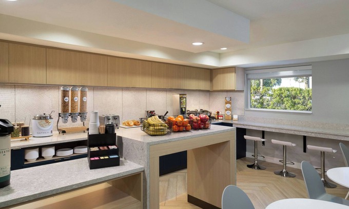 Survey Creek Hotel | TownePlace Suites by Marriott Ft Lauderdale West (Newly Renovated)