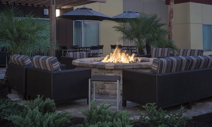 Titusville Hotel | TownePlace Suites by Marriott Titusville Kennedy Space Center