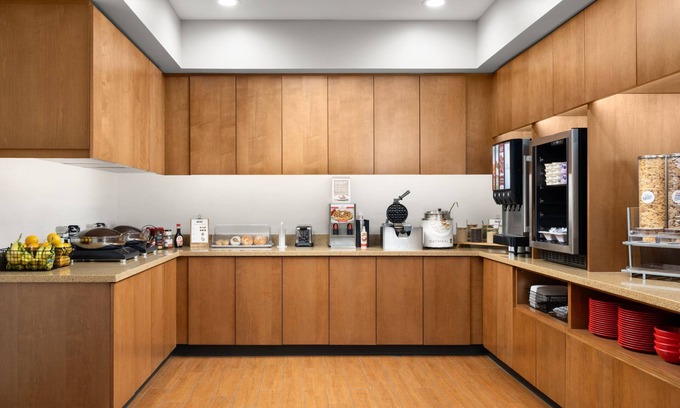 Champaign Hotel | TownePlace Suites by Marriott Champaign Urbana/Campustown