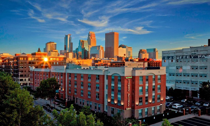 Warehouse District Hotel | TownePlace Suites by Marriott Minneapolis Downtown/NorthLoop