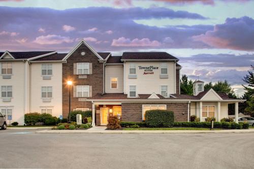 Findlay Hotel | TownePlace Suites by Marriott Findlay