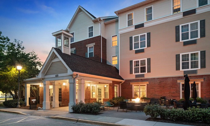 Lombard Hotel | TownePlace Suites by Marriott Chicago Lombard