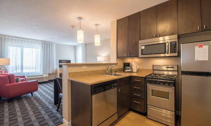 Bonneville Hotel | TownePlace Suites by Marriott Orem