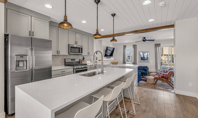 Snowbird House | Townhome close to Park City Resort & reservoir with fast WiFi - dog-friendly