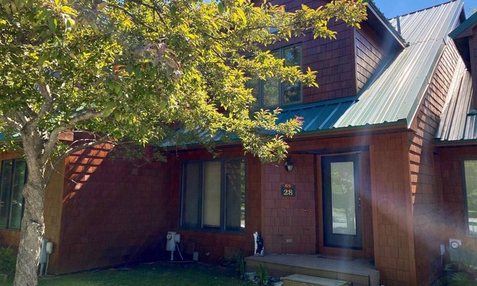 Inlet House | Townhome G3 - 4th Lake