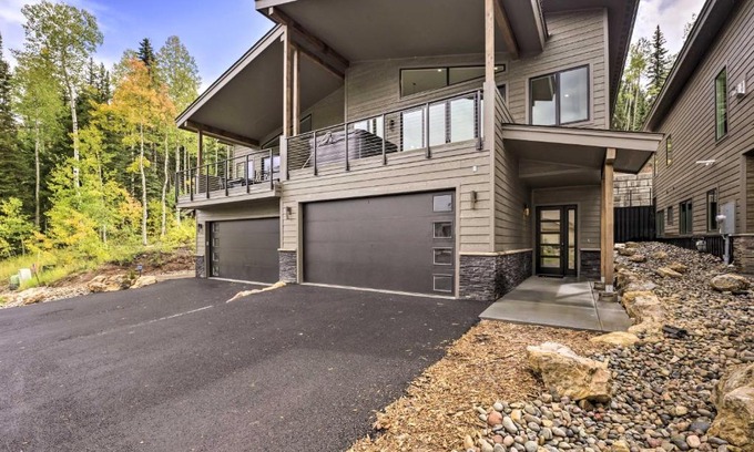 Purgatory House | Townhome with Hot Tub Across From Ski Lifts!