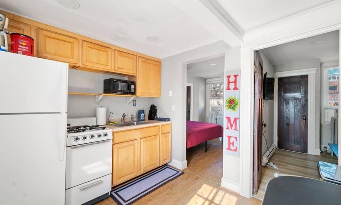 Charles Village Apartment | *Townhouse 7 Min from Mercy Hospital*Free Parking