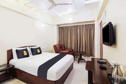 Khar Hotel | Townhouse OAK Hotel Shubhangan Near Juhu Beach