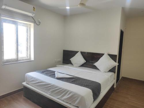 Hyderabad Hotel | Townhouse Oak Nagaram Lake Hyderabad