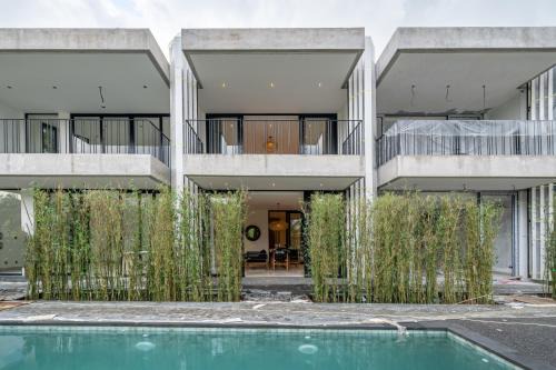 Melayang Apartment | Townhouse T3 - Tropical Calm Meets Modern Comfort - Ubud