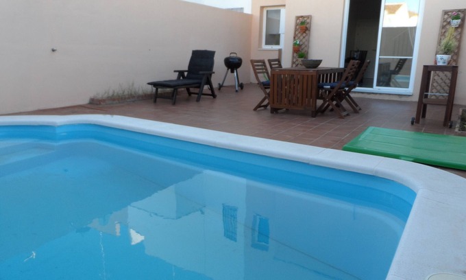 Umbrete House | Townhouse with pool in charming village close to the city of Seville