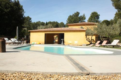Le Beausset Villa | Très belle Bastide provençale avec Piscine pour 10 Personnes