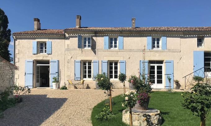 Bernay-Saint-Martin House | Très Jolie gîte with heated pool plus disability facilities