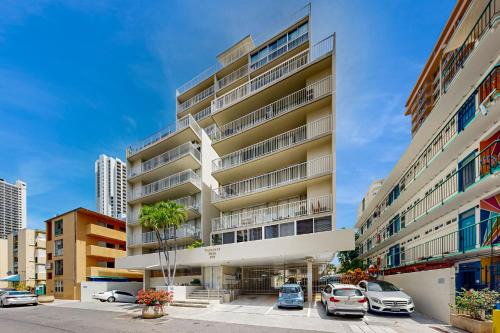 Waikiki Hotel | Tradewinds Plaza 906