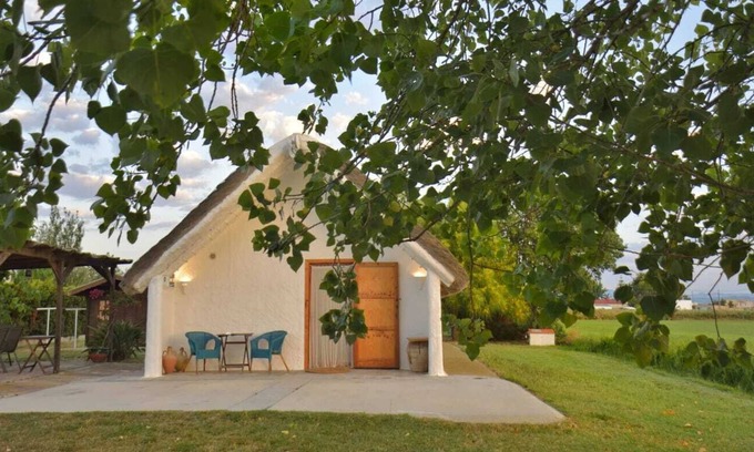 Sant Jaume d'Enveja House | Traditional house with charm