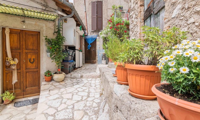 Polino Apartment | Traditional apartment in the heart of Umbria