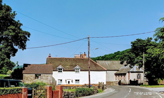 Llandrillo Cottage | Traditional Cottage on the edge of Snowdonia National Park
