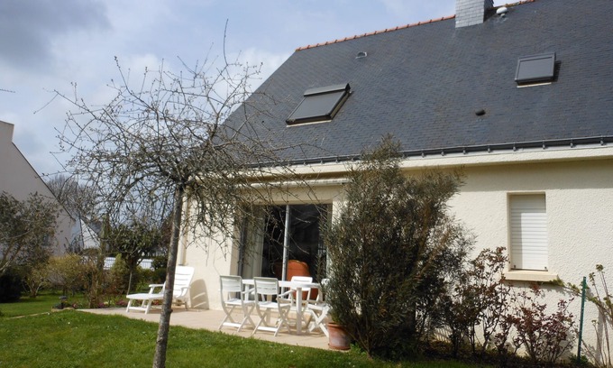 Crach House | Traditional house halfway between the Gulf of Morbihan and the ocean beaches