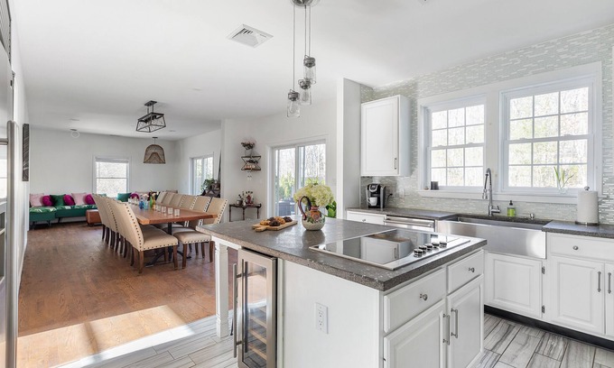 Northwest Harbor House | Traditional Immaculate Updated Home- Heated Pool, Gym, Yard- Close to EH and Sag