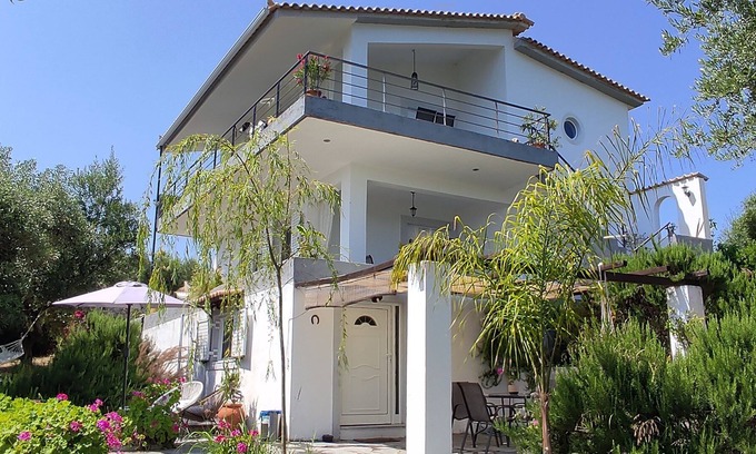 Messini House | traditional katoji in olivegrove near the sea