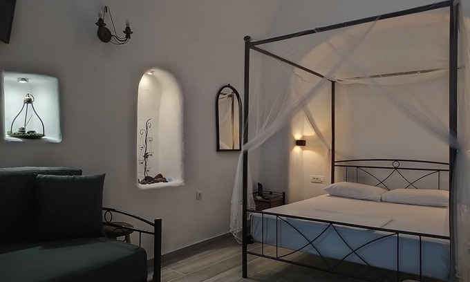 Emporio House | Traditional Winery (Canava) - Reformed into a Traditional House