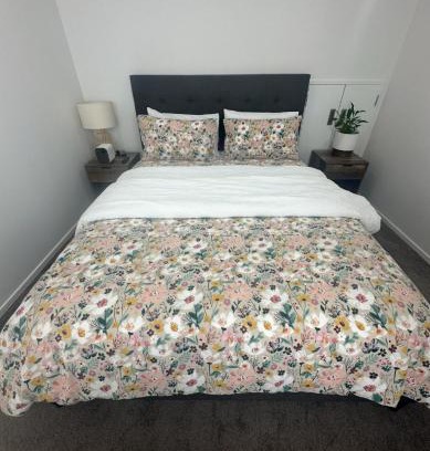 Royal Oak House | Trafalgar Place