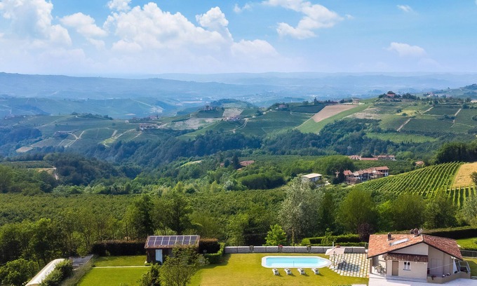 Montelupo Albese Villa | Tramonto Albese 4, Emma Villas