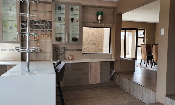 Greater Johannesburg Metropolitan Area House | Tranquil and Peaceful View Site Space which is close to all amenities