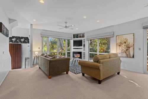 St. Heliers House | Tranquil Family Retreat close to St Heliers Beach