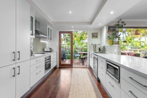 Redcliffe House | Tranquil Hideaway in Redcliffe
